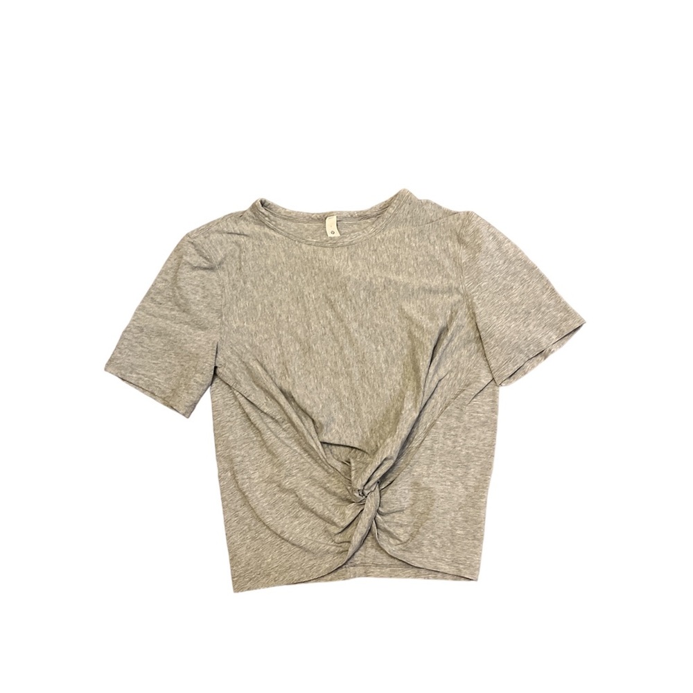 Lululemon cropped t-shirt
